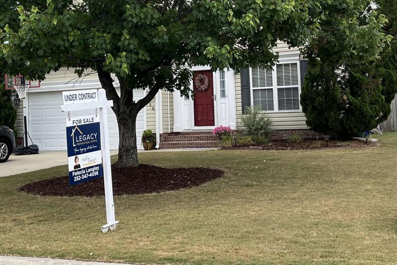 Existing home sales slip 2.5% in August as prices climb