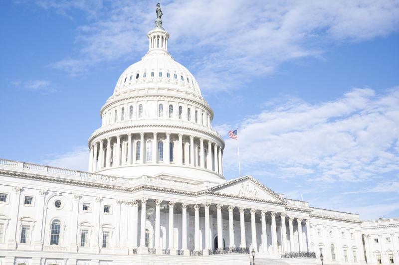 Group outlines $700 billion in cuts with bipartisan support