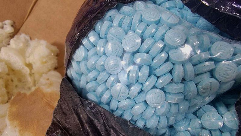 DEA warns of counterfeit pain pills with fentanyl at illegal online pharmacies