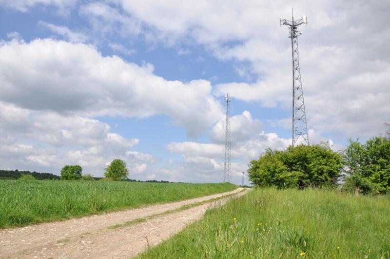 Wisconsin, Iowa senators celebrate passage of rural internet access bill