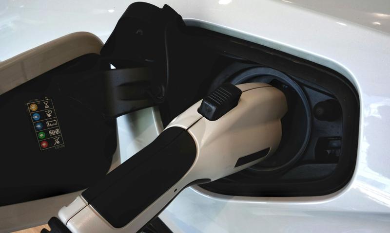 U.S. House passes resolution to overturn California gas car ban