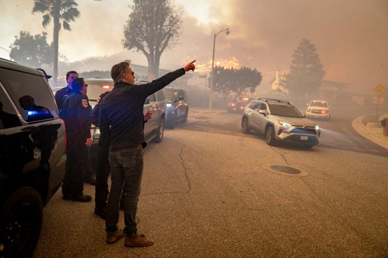 Newsom flies to D.C. seeking wildfire relief after CA passes his Trump-proofing bills