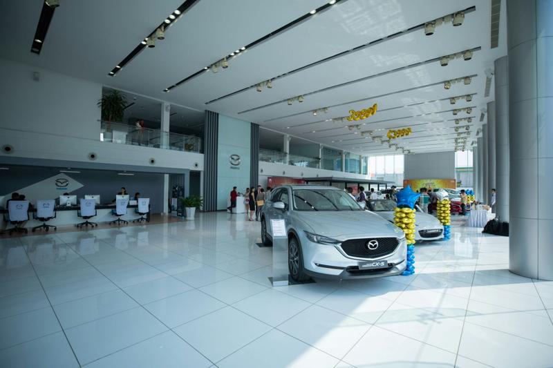 Auto experts say tariffs will push all vehicle prices up