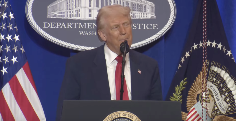 Poll: American support for Trump on the economy is falling