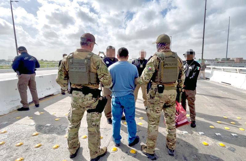 In one week, U.S. attorneys in Texas file more than 500 border crime cases