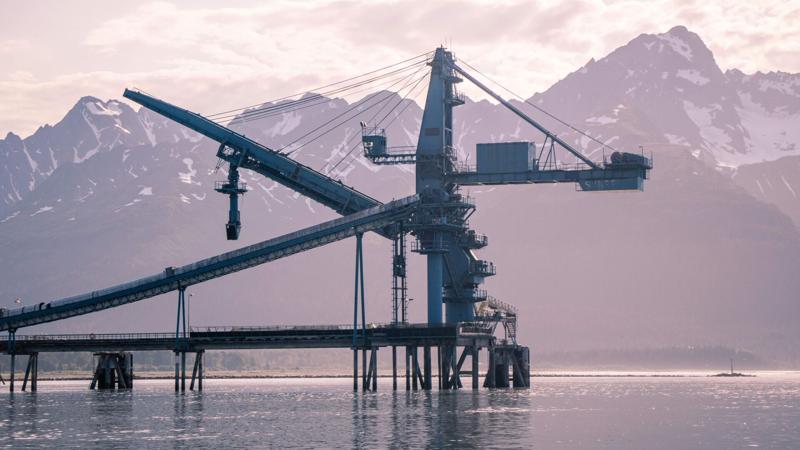 Instead of drill, baby, drill, U.S. rig counts falling, layoffs increasing