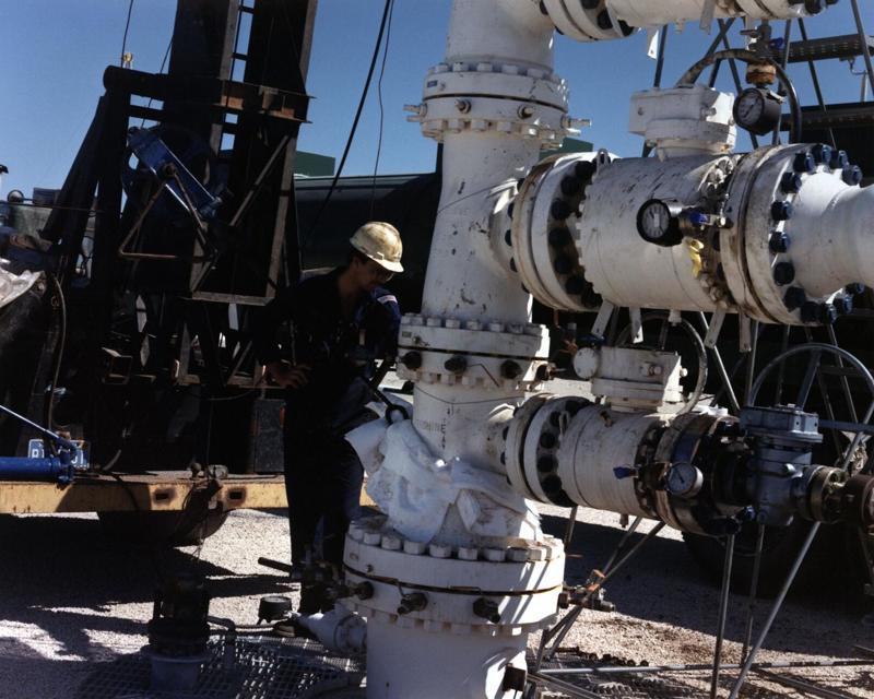 Energy group urges Trump administration to restock oil reserves