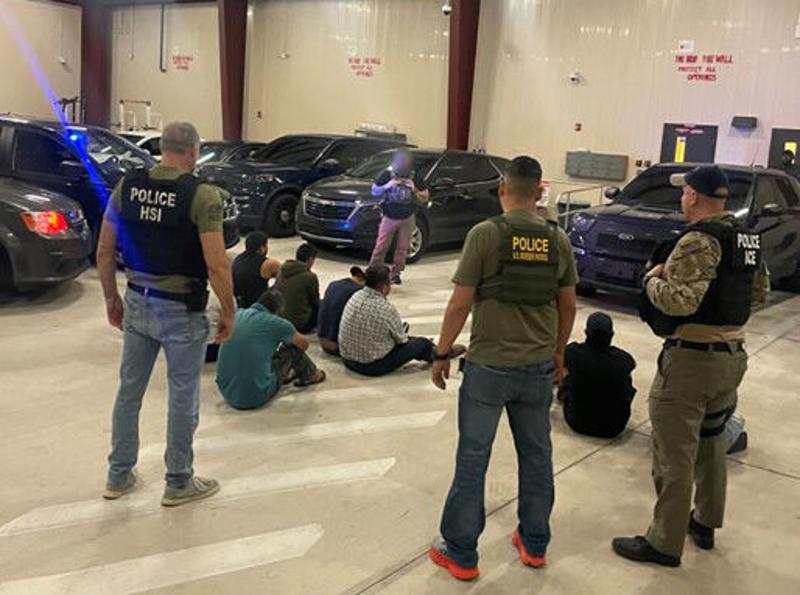 Trump admin fining illegal border crossers who don’t self deport $1k a day