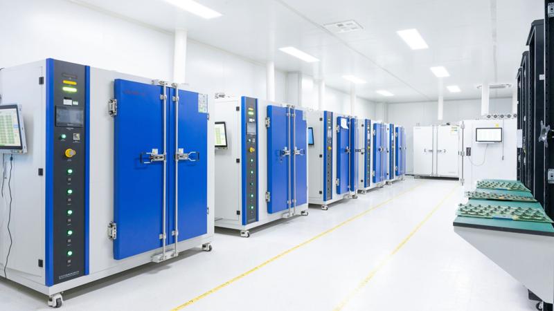 Congressman calls for national data center strategic plan