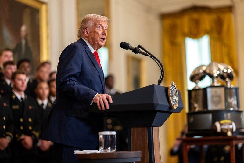 Trump pitches statehood to Canadians amid election