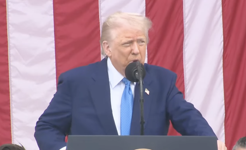 WATCH: Trump honors fallen soldiers during Memorial Day ceremony