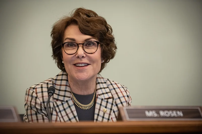 Rosen, others unveil bill to secure IVF access for Americans