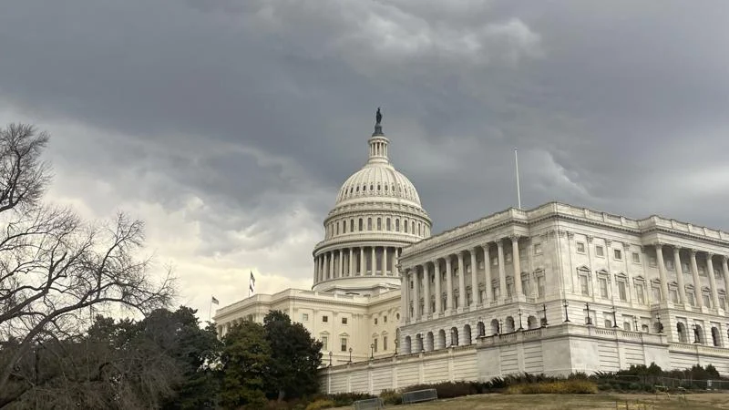 Heavy storms, flight delays threaten Republicans’ plans for final budget vote