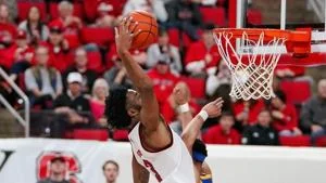 Poll: Keep academic emphasis in college sports, government out