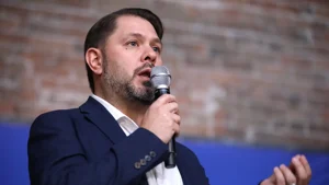 Gallego supports bill capping prices for medications